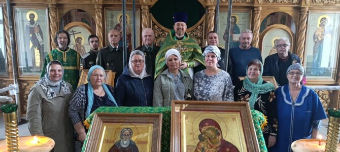 Совместная молитва и причастие казаков. Совместная молитва и причастие казаков.