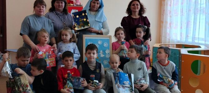 Праздник в честь Святок и Новолетия в детском саду «Глория». Праздник в честь Святок и Новолетия в детском саду «Глория».