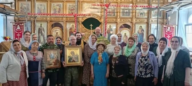 Протоиерея Романа Амплеева поздравили с 22-летием диаконской хиротонии Протоиерея Романа Амплеева поздравили с 22-летием диаконской хиротонии
