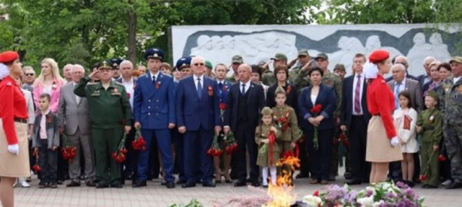 Протоиерей Роман Амплеев принял участие в митинге, посвященном 80-летию Победы в Великой Отечественной войне 1941-1945 годов.