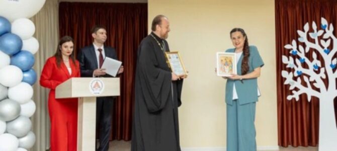 Протоиерей Роман Амплеев принял участие в праздновании юбилея филиала ЮФУ: 25 лет развития и достижений!