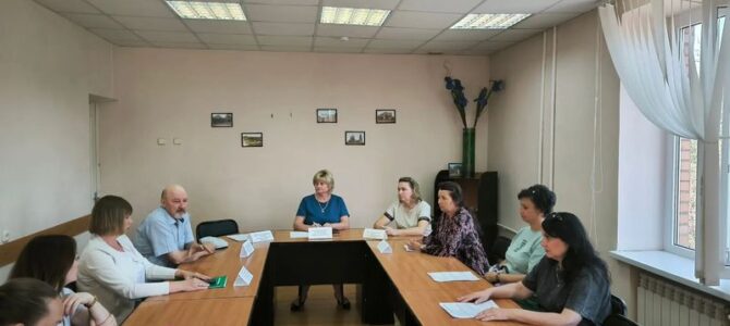 Помощник настоятеля Донского храма приняла участие в заседании Женского клуба